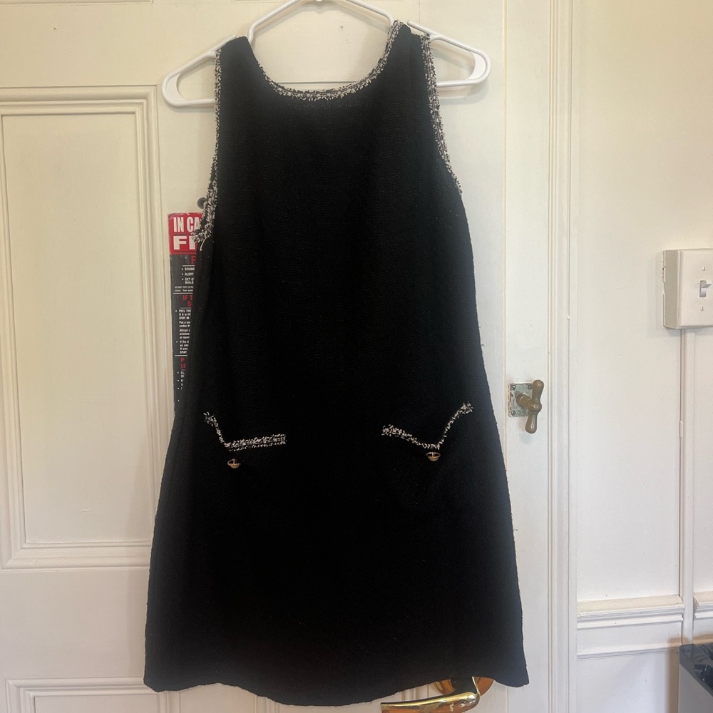 Women’s Formal Black Sleeveless Dress